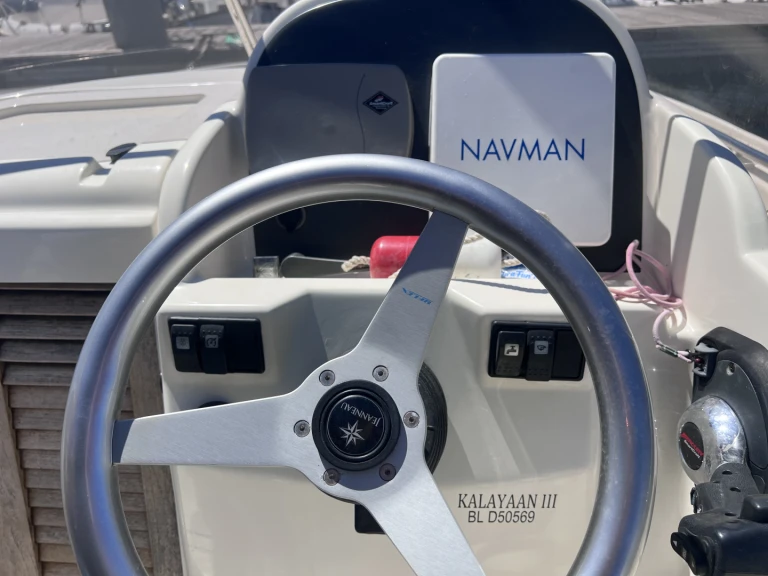 Noleggio Barca a motore con o senza skipper Jeanneau a Les Issambres