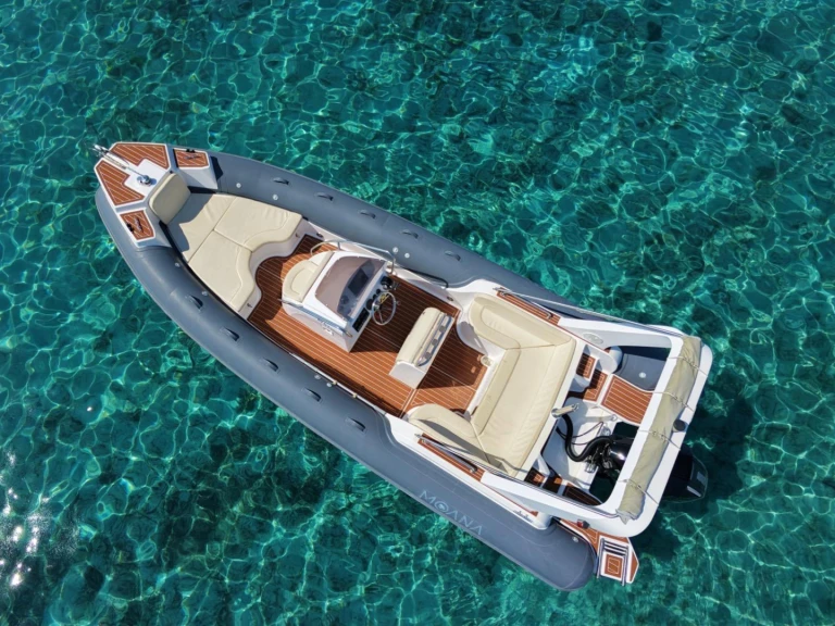 Noleggiare una QUINGDAO Moana a Lecci