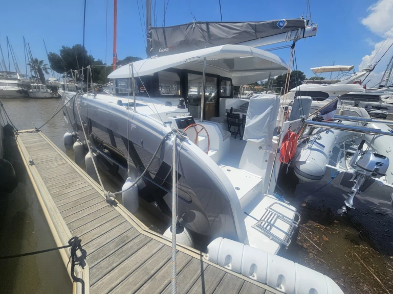 Noleggiare una Bénéteau Excess 11 a Arzon