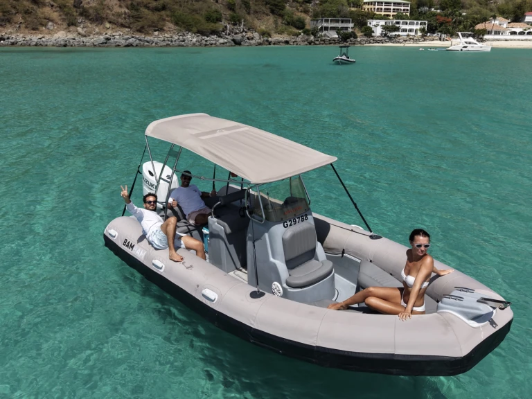 Noleggiare una 3D Tender Lux 655 a Santo Martin