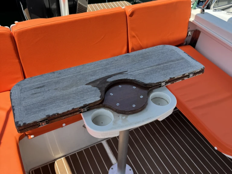 Noleggiare una Quicksilver Activ 755 Sundeck a Marsiglia