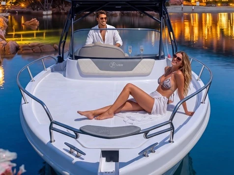 Noleggio a Italia – Saver Saver 750 Cabin  su SamBoat