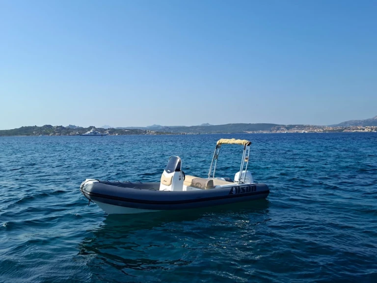Noleggio Gommone a Archipel de la Maddalena – Alson FLASH 570