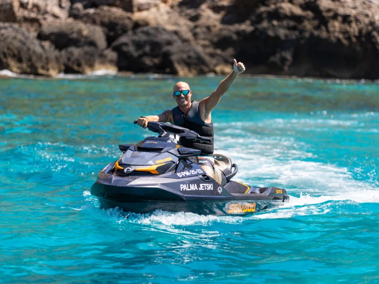 Noleggio Moto d'acqua a Palma de Maiorca –  SEADOO GTX 230
