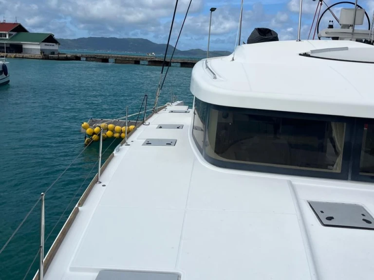 Noleggio barche Praslin Island economico Lagoon 52 F