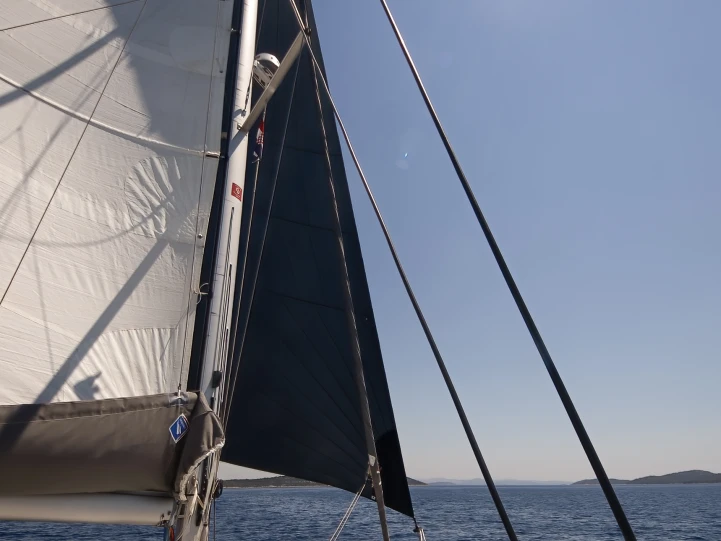 Catamarano a noleggio a Tribunj al miglior prezzo