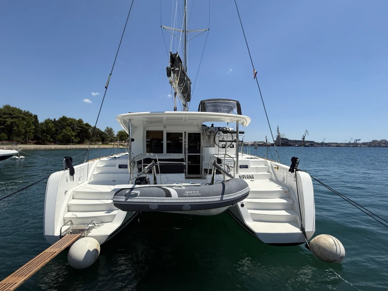 Noleggio Catamarano con o senza skipper Lagoon a Pola