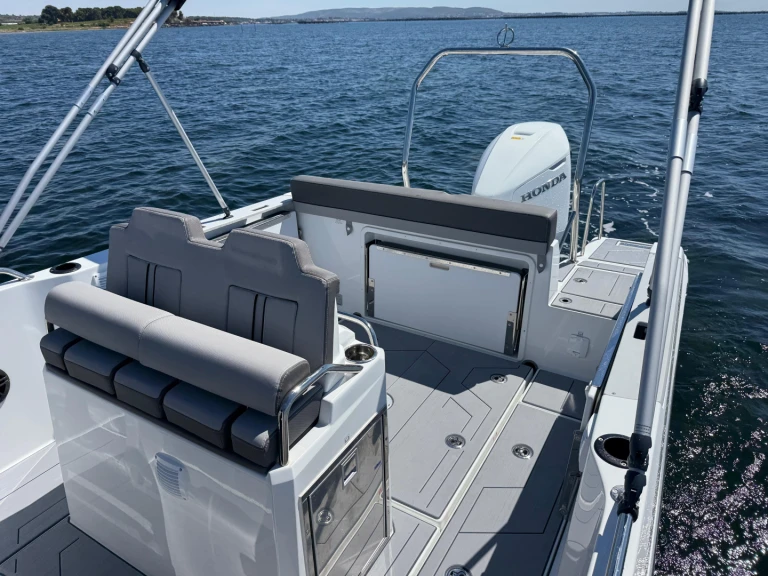 Noleggio Barca a motore con o senza skipper Jeanneau a Mèze