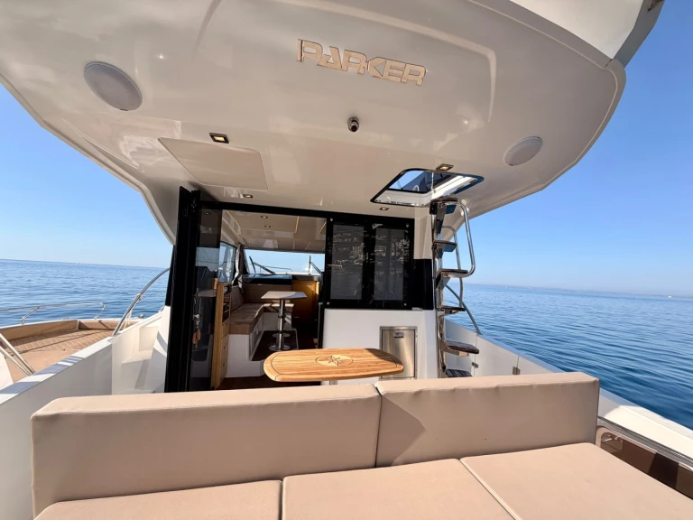 Noleggio a Roses – Parker Parker 39 fly su SamBoat