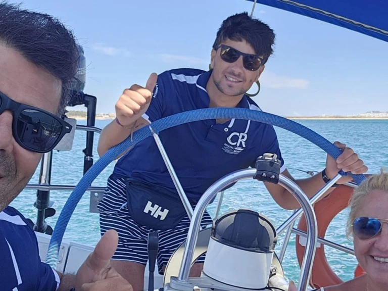 Barca a vela a noleggio a Ayamonte al miglior prezzo
