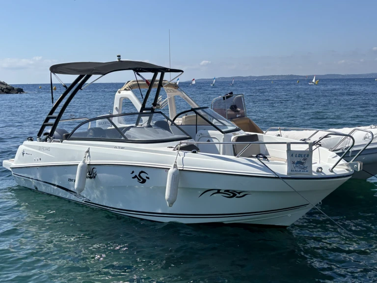 Jeanneau Cap Camarat 6.5 BR da affittare a  Les Issambres