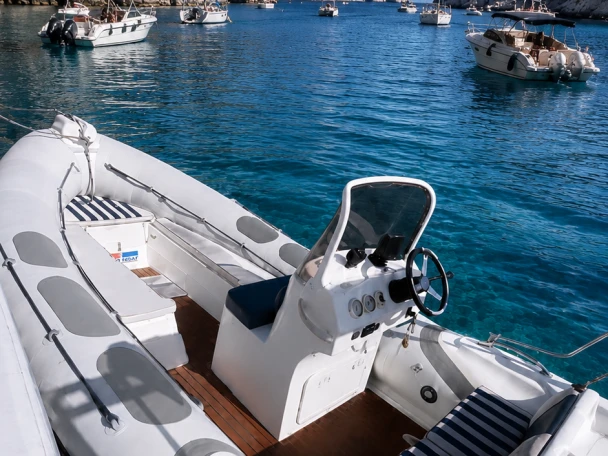 Noleggio a Marsiglia – Valiant Valiant 620 Vanguard su SamBoat