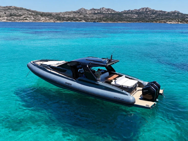 Noleggio Barca a motore con o senza skipper Salpa a Poltu Quatu