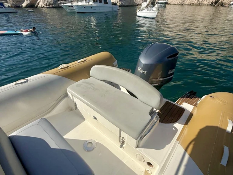 Noleggio barche Capelli Capelli 900 Sun a Marsiglia su Samboat