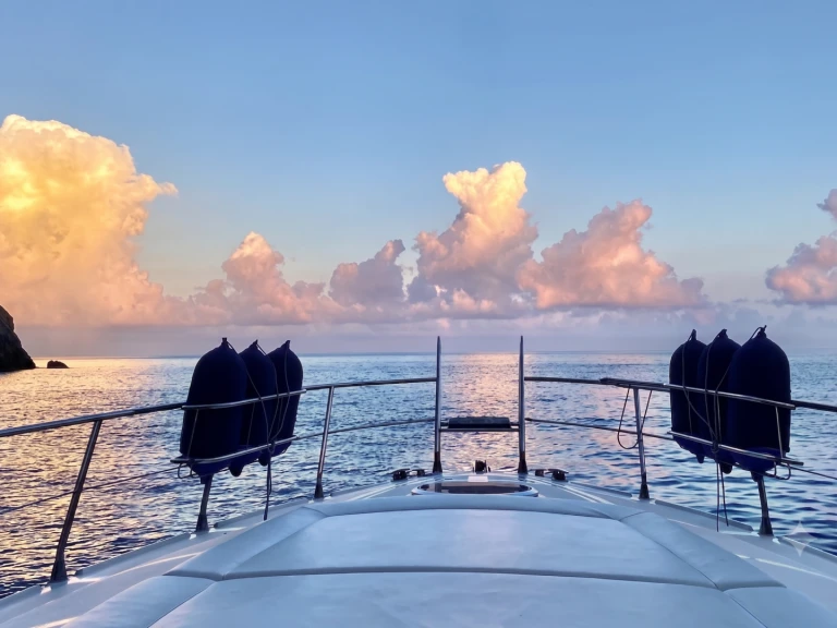 Noleggiare una Mano Marine Mano Marine 37 Grand Sport a Fethiye
