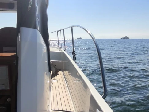 Noleggio Barca a motore con o senza skipper Bénéteau a Villefranche-sur-Mer