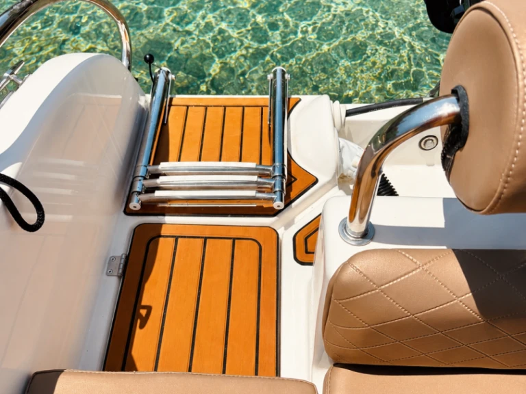 Noleggio a Perigiali – Karel Paxos 170 su SamBoat