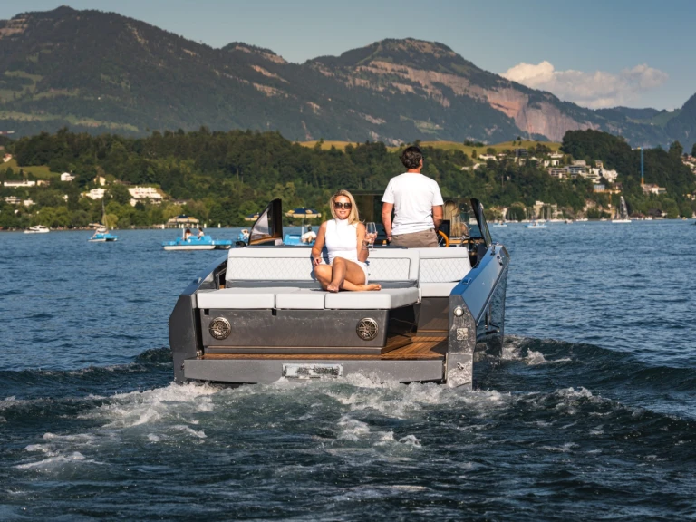 Noleggio Barca a motore GANZ Boats con patente nautica