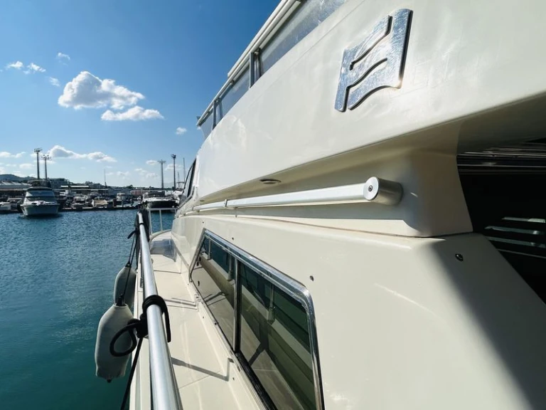 Noleggio a Saint-Raphaël – Ferretti Altura 45 Fly su SamBoat