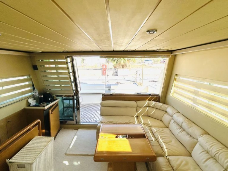 Noleggio Yacht di lusso a Saint-Raphaël – Ferretti Altura 45 Fly