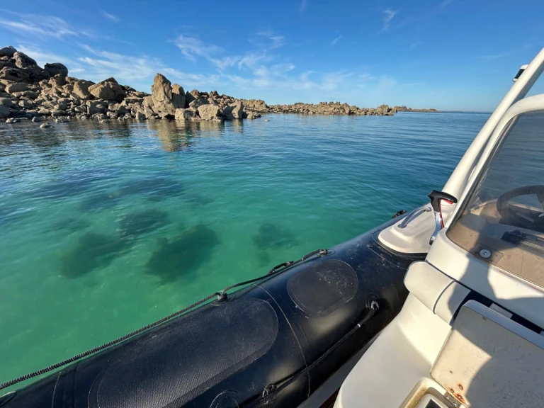 Brunswick-Marine Valiant vanguard 620 da affittare a  Saint-Quay-Portrieux