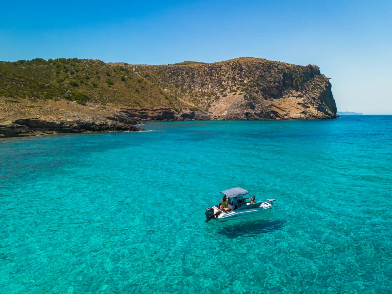 Noleggio Barca a motore con o senza skipper Arkos a Alcúdia