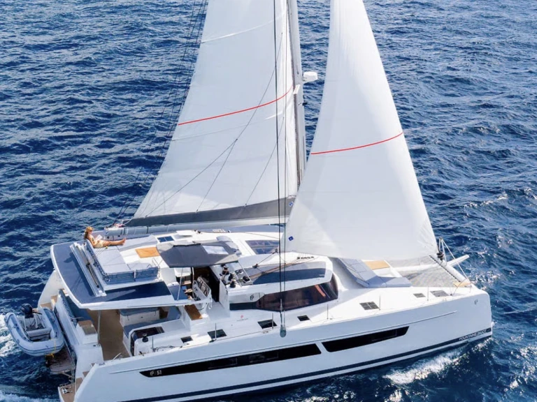 Noleggio Catamarano Fountaine Pajot con patente nautica