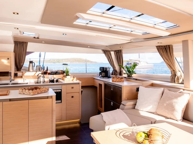Noleggio barche Cannes economico Aura 51