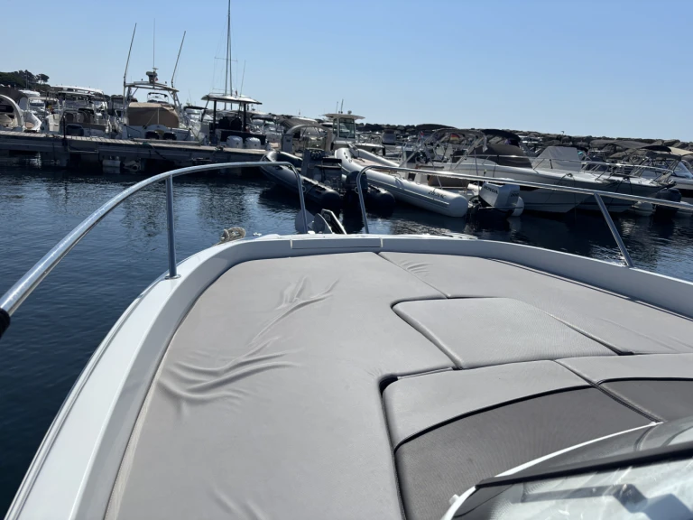 Noleggio Barca a motore con o senza skipper Jeanneau a Francia