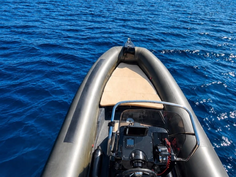 Noleggiare una Capelli Tempest 625 a Ajaccio