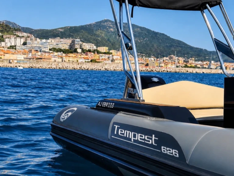 Noleggio Gommone a Ajaccio – Capelli Tempest 625