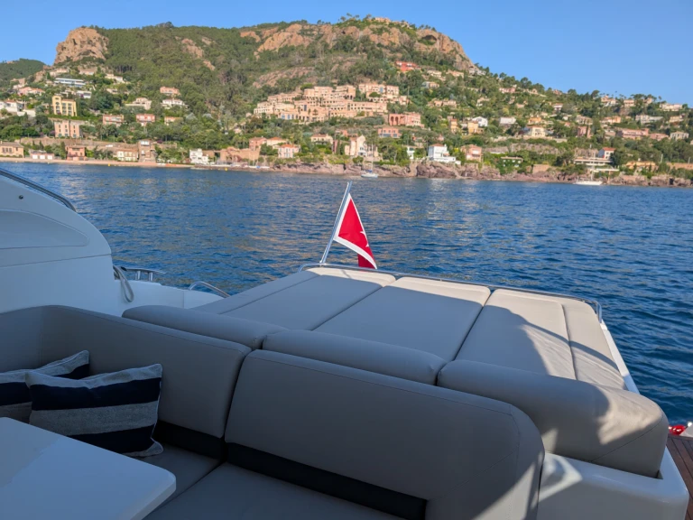 Noleggio barche Villeneuve-Loubet economico Princess V42