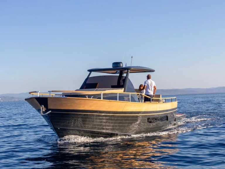Noleggio Barca a motore a Hyères – NAUTICA ESPOSITO STANISLAO ESPOSITO MARE POSITANO OPEN 38