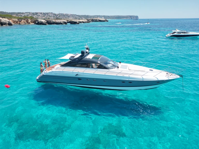 Noleggiare una Princess V65 a Mahón