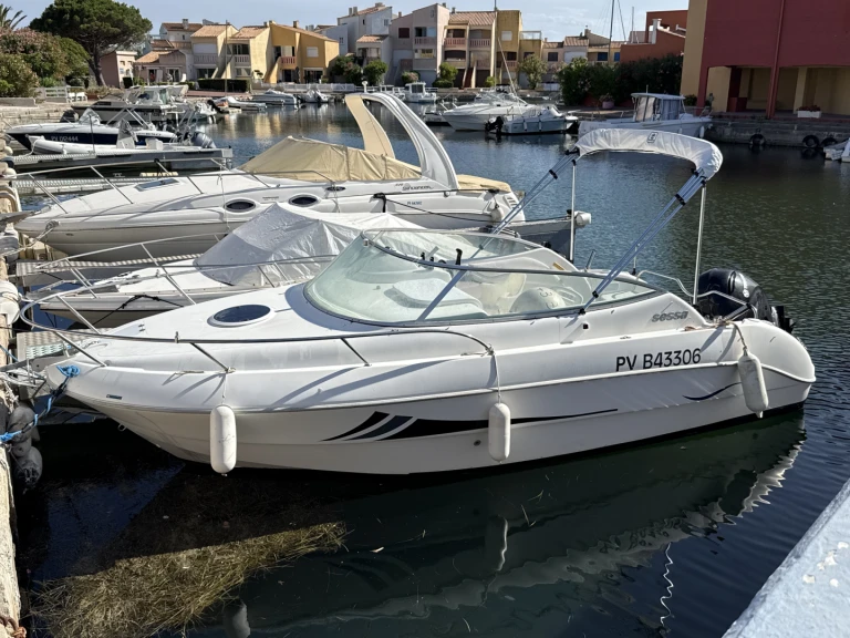 Noleggiare una Sessa Marine Islamorada 21 a Francia