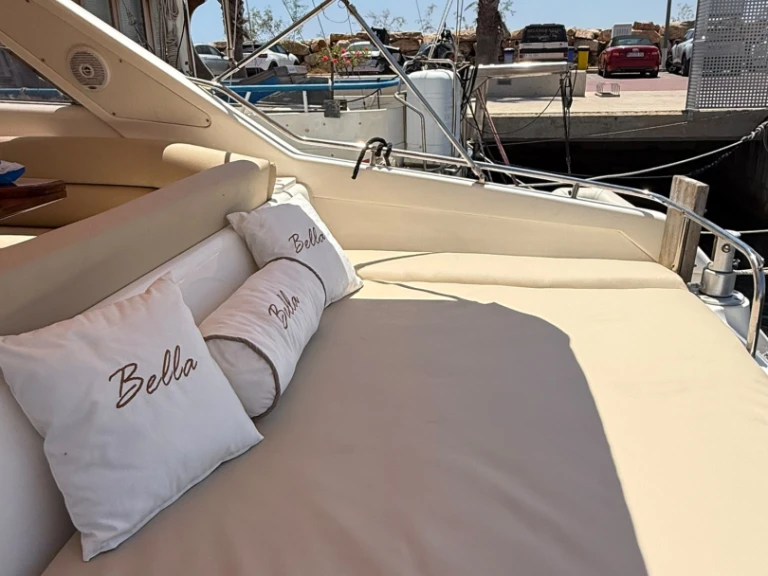 Noleggiare una Sunseeker Moustique 42 a Torrevieja