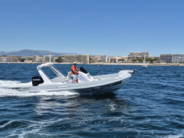 Noleggio Gommone mik con patente nautica
