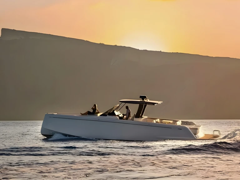 Noleggio Barca a motore Pardo Yachts con patente nautica
