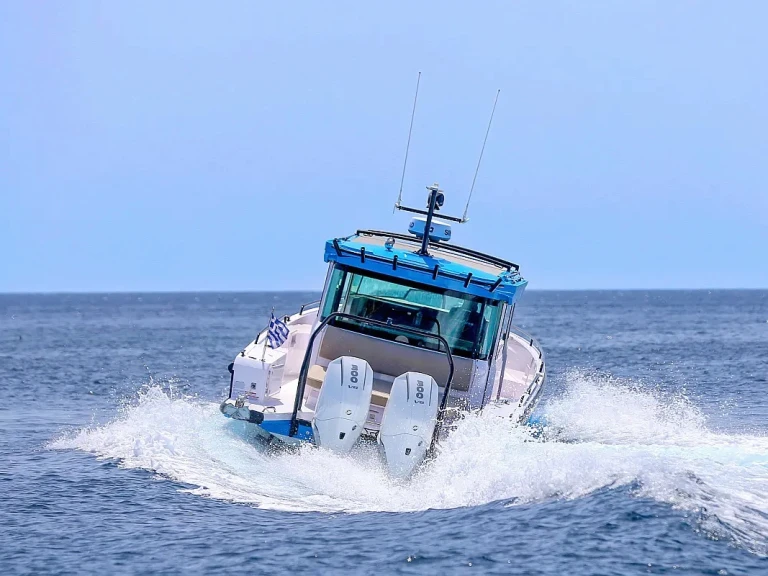 Barca a motore a noleggio a Sifnos al miglior prezzo