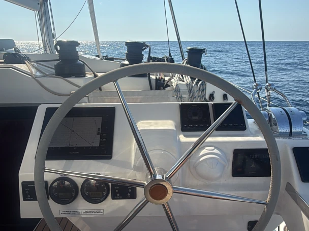 Noleggio barche Cannes economico Aura 51