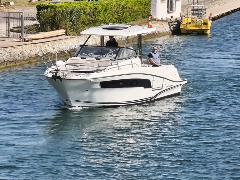 Noleggio barche Jeanneau Cap Camarat 10.5 WA a Empuriabrava su Samboat