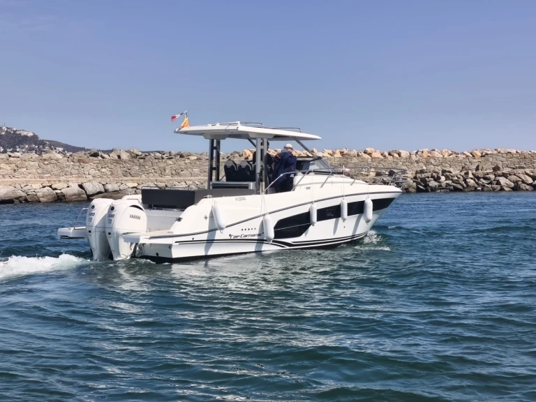 Barca a motore a noleggio a Empuriabrava al miglior prezzo
