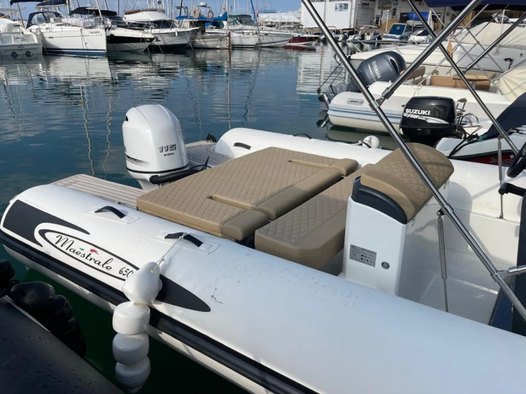 Noleggio Gommone con o senza skipper Maestrale a Port Balís
