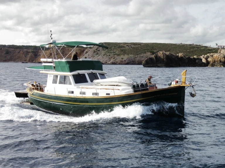 Noleggio barche Menorquin-Yachts Menorquin Yachts 150 Fly a Mahón su Samboat