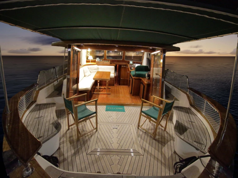 Noleggio Barca a motore Menorquin-Yachts con patente nautica