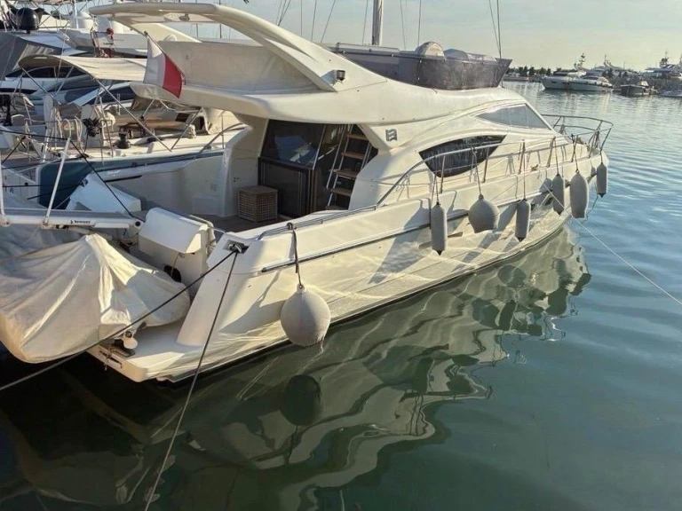 Noleggio Barca a motore a Polignano a Mare – Ferretti Ferretti 460