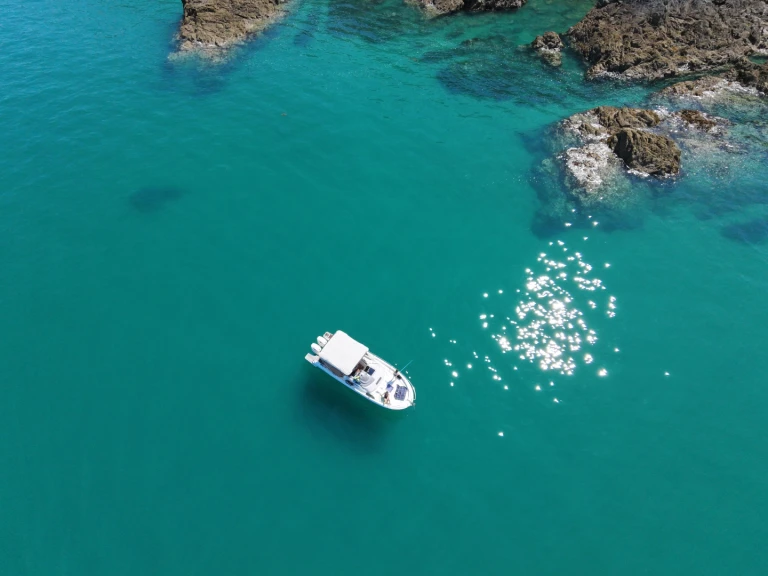 Noleggio Barca a motore Jeanneau con patente nautica