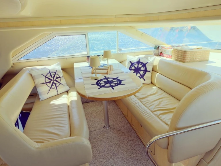Noleggio Barca a motore Custom Made con patente nautica