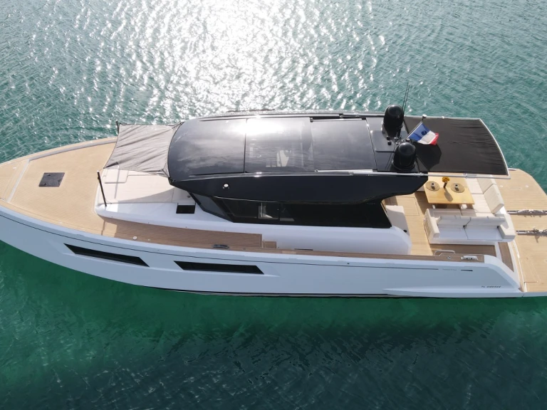 Noleggio Yacht di lusso con o senza skipper Pardo Yachts a Baie de Bandol