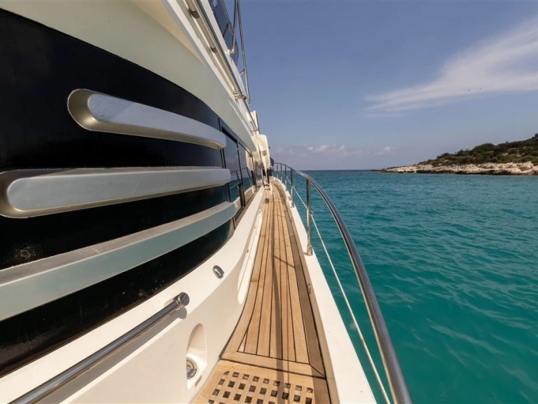 Noleggio Barca a motore con o senza skipper Custom Made a Göcek